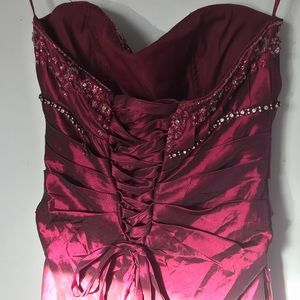 Burgundy F. I. E. S. T. A. Prom Dress